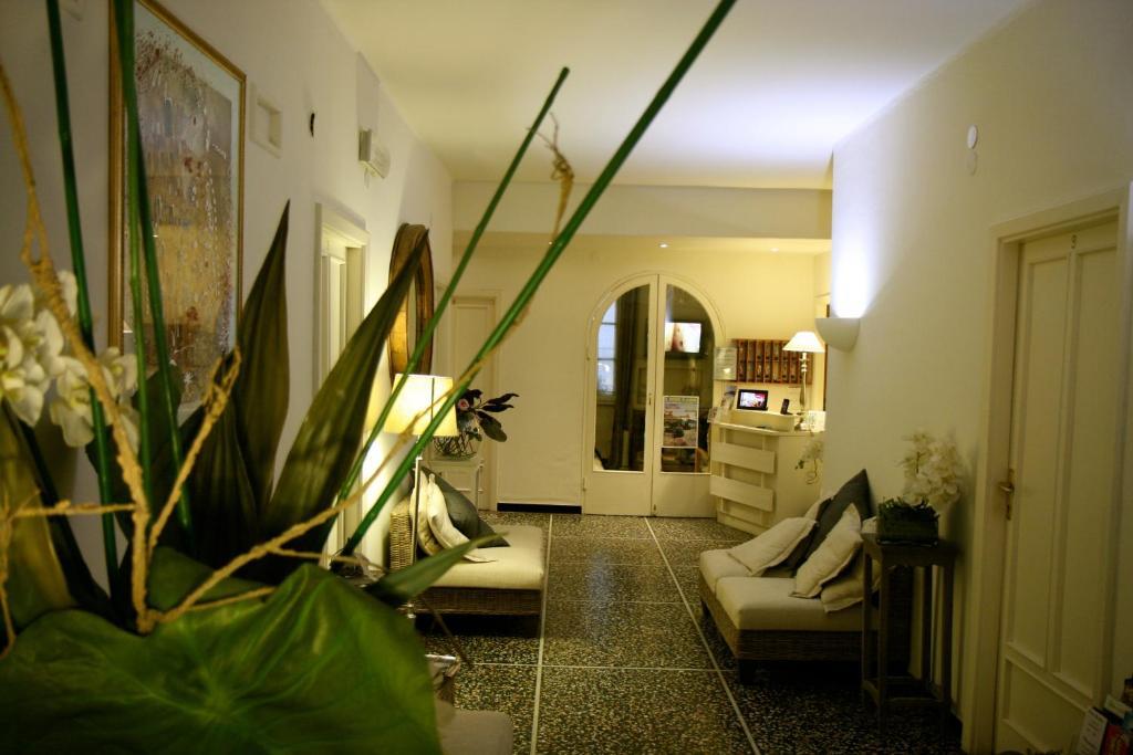 Hotel Gabbiano Alassio Exterior foto